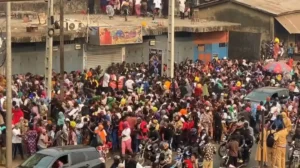 Trouble à l’ordre public à Conakry : Arrestation de Hama Bocoum et Mimiche Diabaté…. après le fiasco des Bazins Gratuits à Conakry